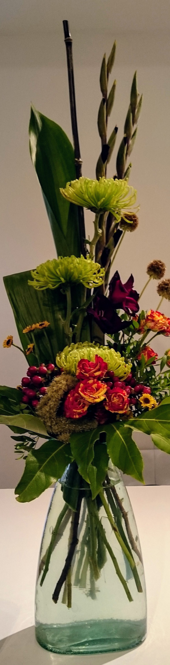 Oadby florist, Wigston florist, Leicester corporate & business flower bouquet, black bamboo, roses