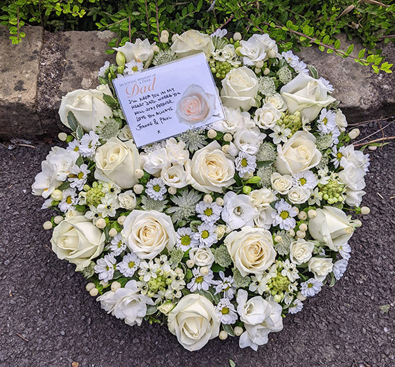 Oadby Funeral Flowers, Wigston Funeral Flowers, Market Harborough Funeral Flowers, Posy Tribute with white flowers & ribbons contemporary style 