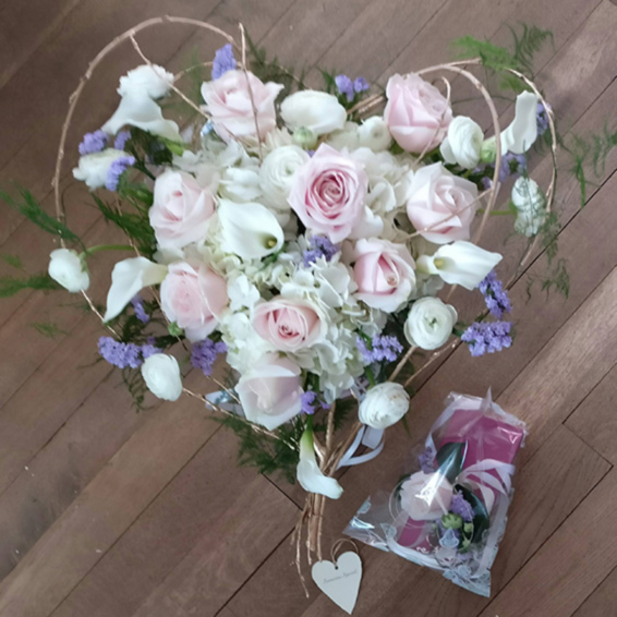 Oadby Florist, Wigston Florist, Leicester wedding flowers, heart shaped, nude pink rose wedding bouquet and corsage