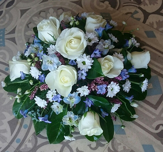 Oadby Funeral Flowers, Wigston Funeral Flowers, Market Harborough Funeral Flowers, Posy Tribute, Blue & white flower posy arrangement, traditional style