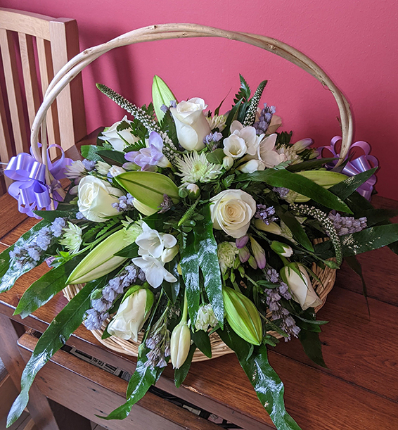 Oadby Funeral Flowers, Wigston Funeral Flowers, Market Harborough Funeral Flowers, Condolence Bouquets, with mixed all white flowers & supporting greenery, very fragrant lilies.