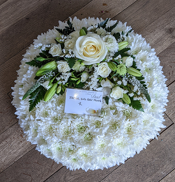 Oadby Funeral Flowers, Wigston Funeral Flowers, Market Harborough Funeral Flowers, Posy Tribute, Tradition style with white base & white & green spray