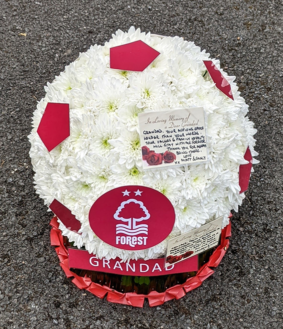 Oadby funeral flowers, Wigston funeral flowers, Market Harborough Funeral Flowers, Nottingham Forest Football club colours & badge football tribute