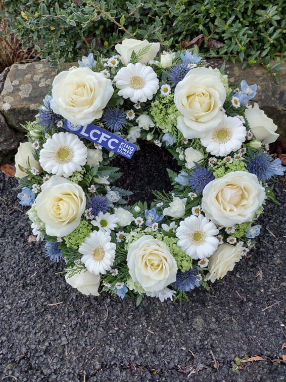 Oadby Funeral Flowers, Wigston Funeral Flowers, Market Harborough Funeral Flowers, Wreath ring Sympathy Tribute