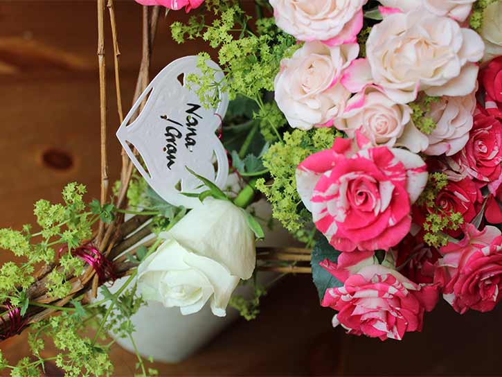 Oadby florist, Wigston florist, Leicester Natural Burial flowers, Biodegradable, Heart shaped sympathy bouquet of roses