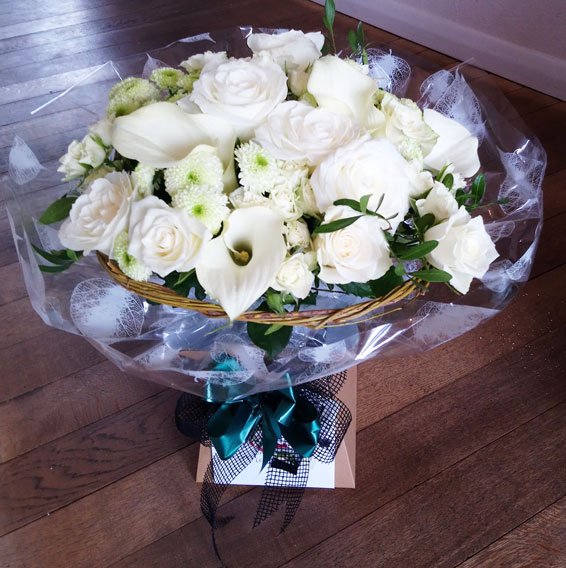 Oadby florist, Wigston florist, Seasonal white flowers, roses and calla lily, handtied bouquet