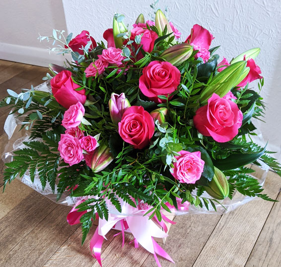 Oadby florist, Wigston florist, Hot pink roses, pink oriental lily, round handtied bouquet