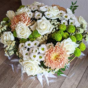 Oadby florist, Wigston Florist, Red seasonal handtied bouquet,gerbera, roses, alstroemeria