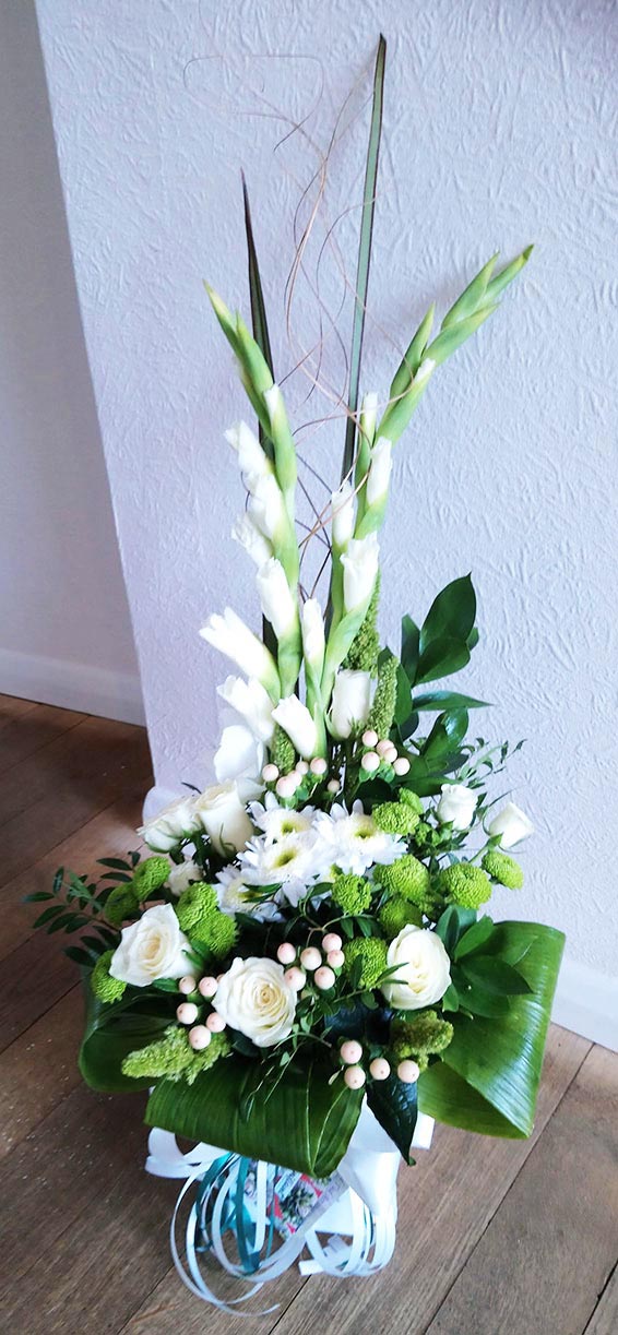 Oadby florist, Wigston florist, White gladioli and rose with berries, vertical handtied bouquet