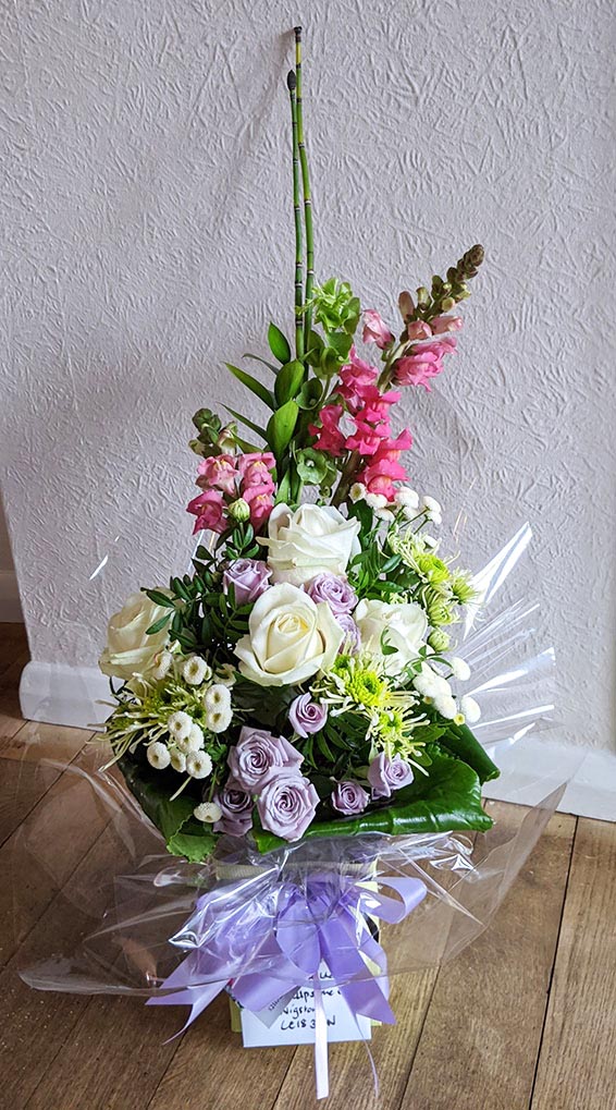 Oadby florist, Wigston florist, Strelitzia, bird of paradise, archtectural flowers, vertical