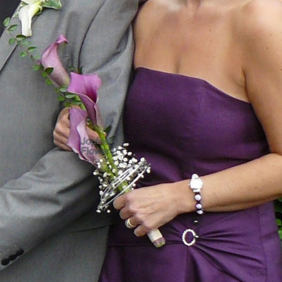 Oadby Florist, Wigston Florist, Leicester wedding flowers, Purple calla lilies and gypsophila bridesmaid bouquet