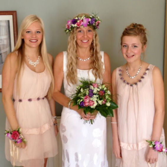 Oadby florist, Wigston Florist, Leicester wedding flowers, flower crown, wrist corsages, brides bouquet, Bridesmaids with bride